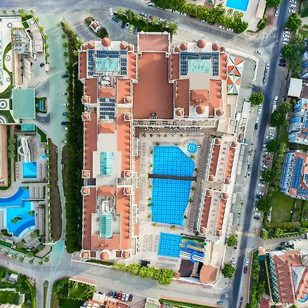 Oz Premium Resort Side